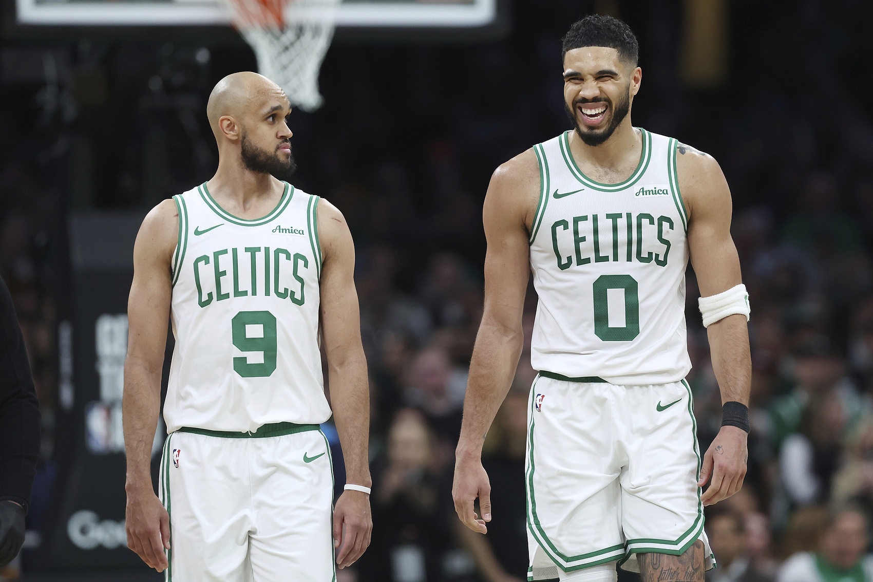 强强对决！明日绿军客战雷霆 塔图姆与德里克·怀特出战成疑